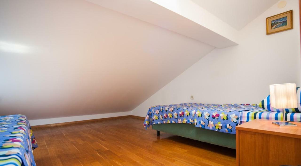 House Koloc Apartman Bol Kültér fotó