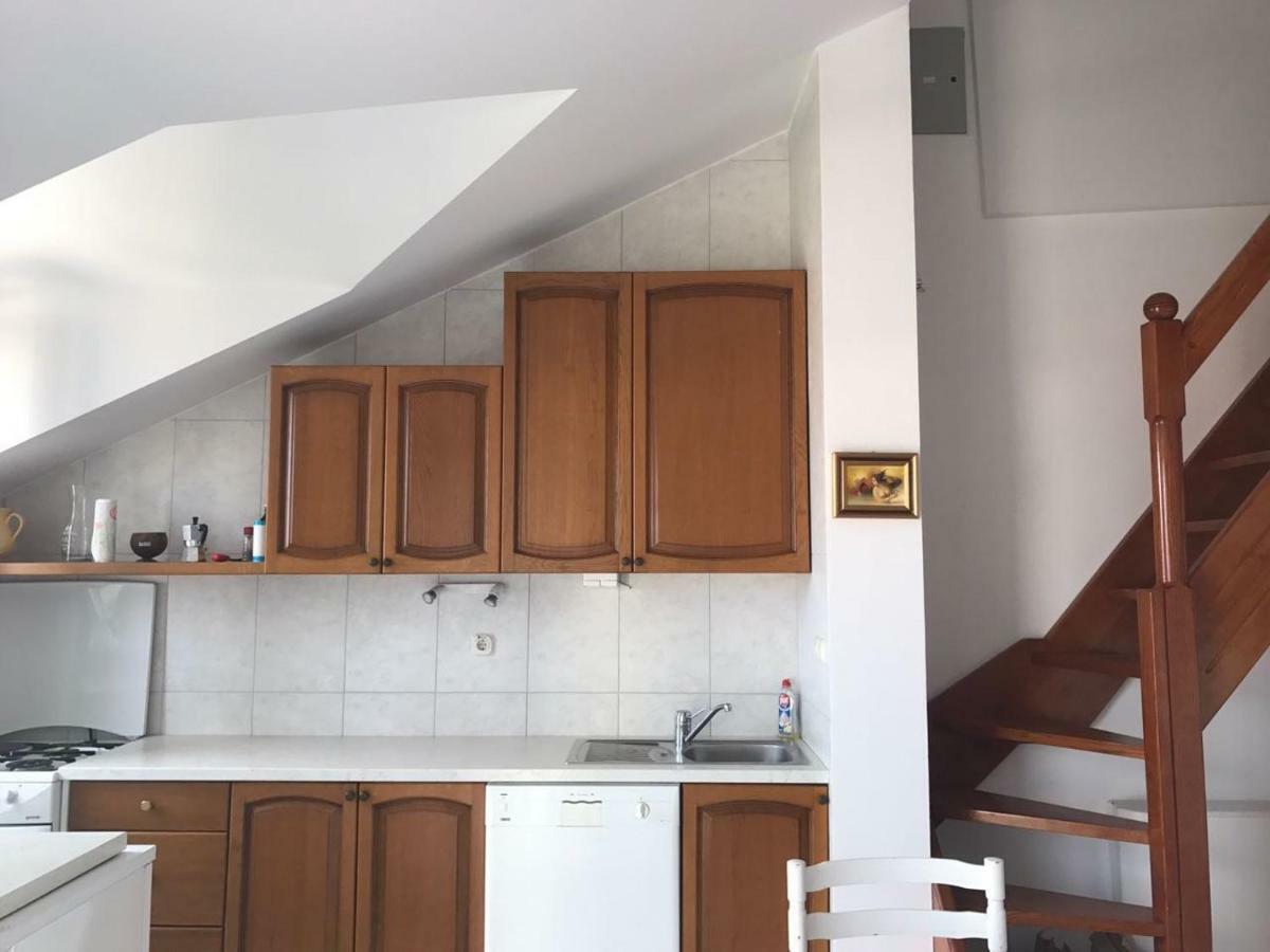 House Koloc Apartman Bol Kültér fotó